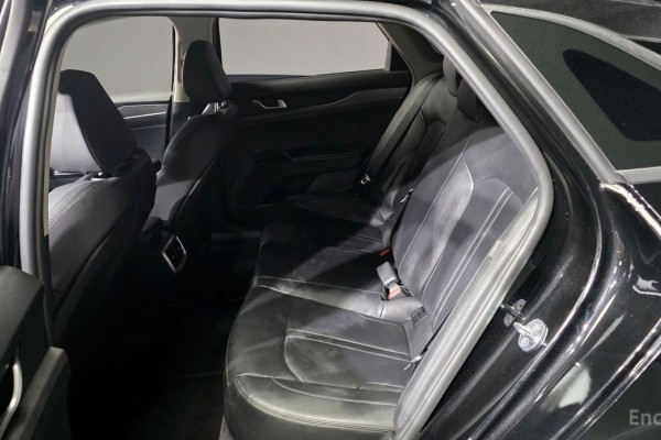 2021 Kia K5 с пробегом 68 757 км