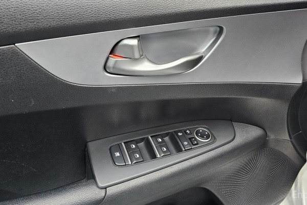 2021 Kia K3 с пробегом 67 684 км