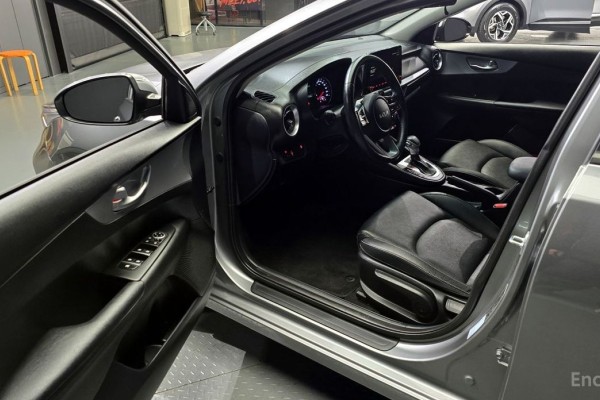 2022 Kia K3 с пробегом 54 104 км