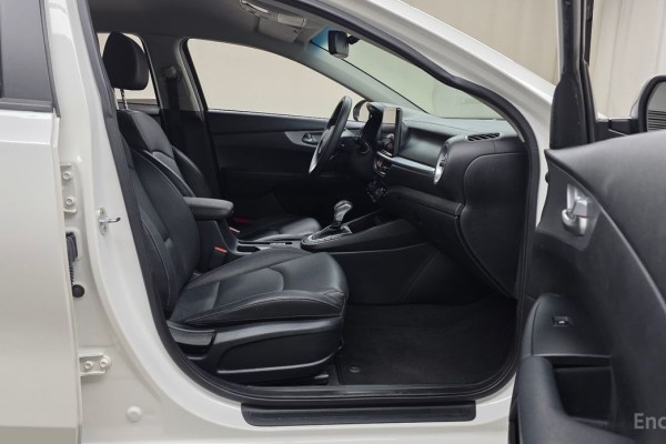 2021 Kia K3 с пробегом 102 793 км