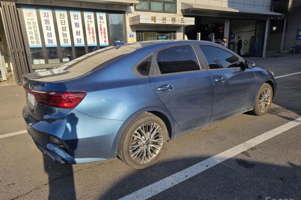 2021 Kia K3 с пробегом 76 123 км