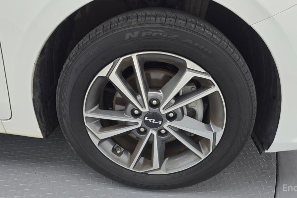 2021 Kia K3 с пробегом 76 374 км