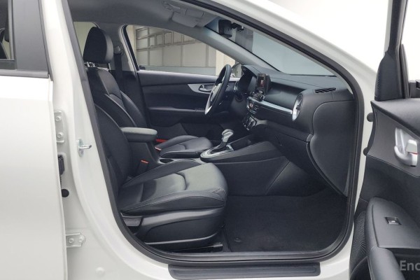 2022 Kia K3 с пробегом 66 474 км