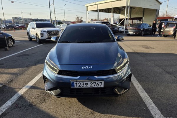2021 Kia K3 с пробегом 76 123 км