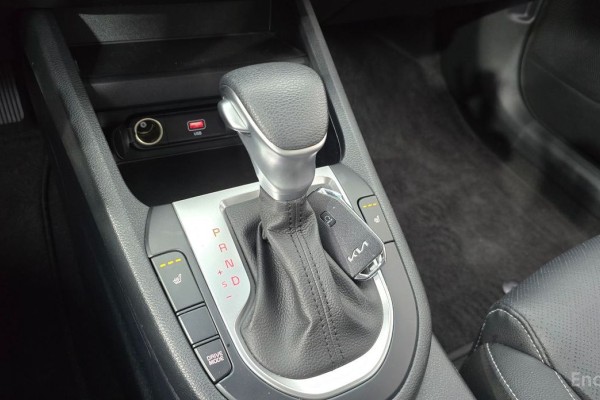 2021 Kia K3 с пробегом 76 374 км