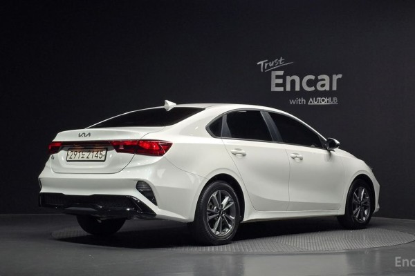 2021 Kia K3 с пробегом 120 326 км