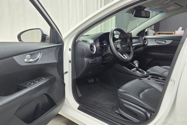 2021 Kia K3 с пробегом 120 326 км