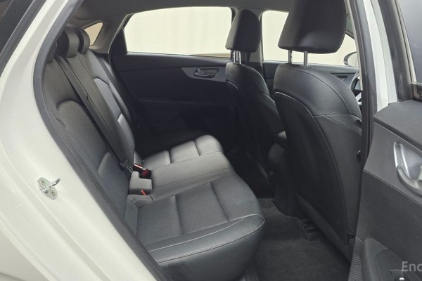 2021 Kia K3 с пробегом 120 326 км