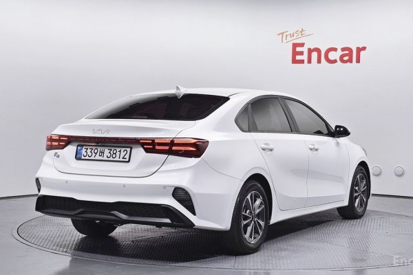 2021 Kia K3 с пробегом 127 336 км