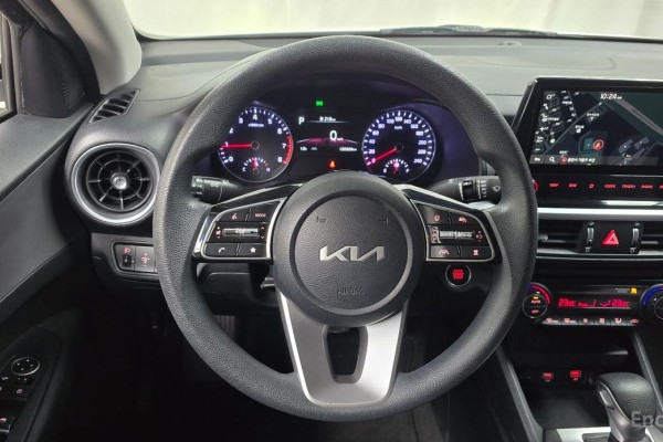 2021 Kia K3 с пробегом 120 326 км