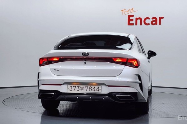 2021 Kia K5 с пробегом 81 220 км