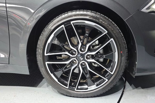 2021 Kia K5 с пробегом 49 685 км