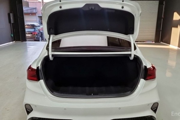 2021 Kia K3 с пробегом 78 000 км