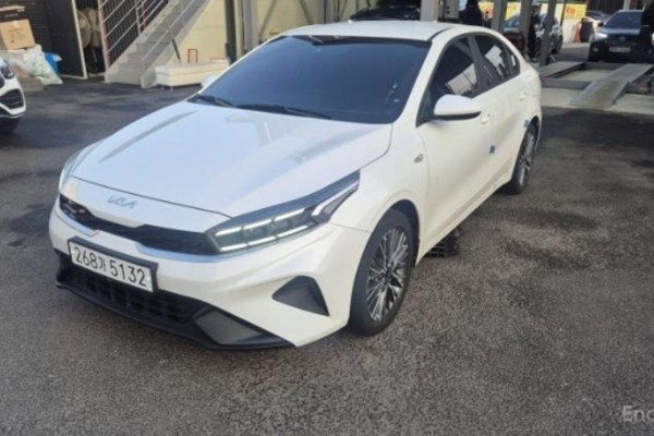 2021 Kia K3 с пробегом 43 968 км