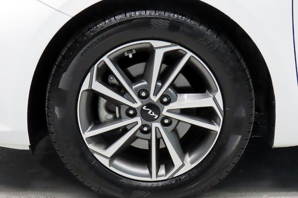 2021 Kia K3 с пробегом 104 469 км