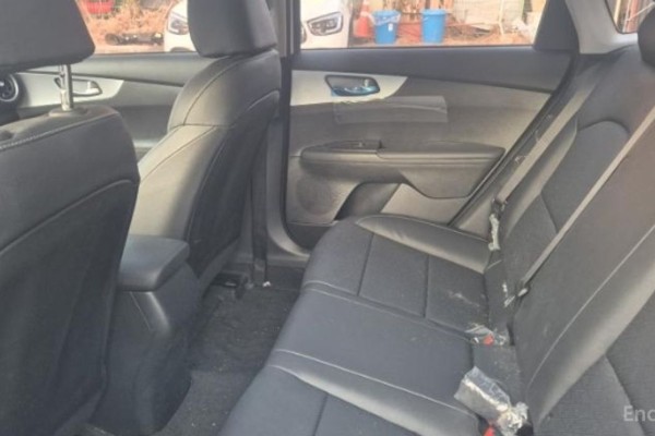 2021 Kia K3 с пробегом 43 968 км