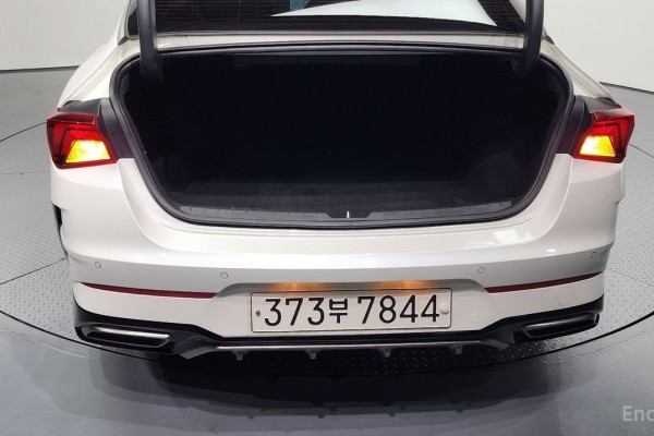 2021 Kia K5 с пробегом 81 220 км