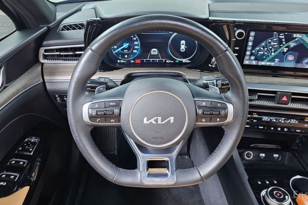 2022 Kia K5 с пробегом 32 109 км