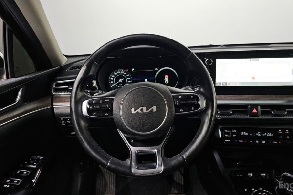 2021 Kia K5 с пробегом 83 268 км