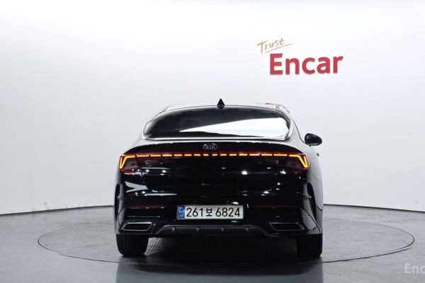 2021 Kia K5 с пробегом 54 015 км