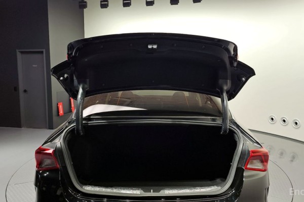 2021 Kia K5 с пробегом 83 268 км