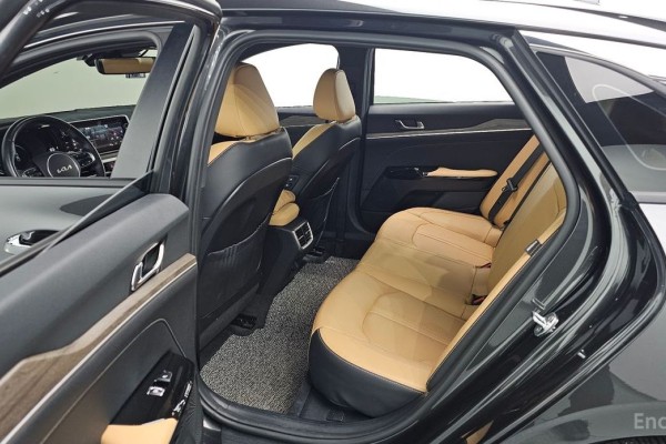 2021 Kia K5 с пробегом 31 918 км