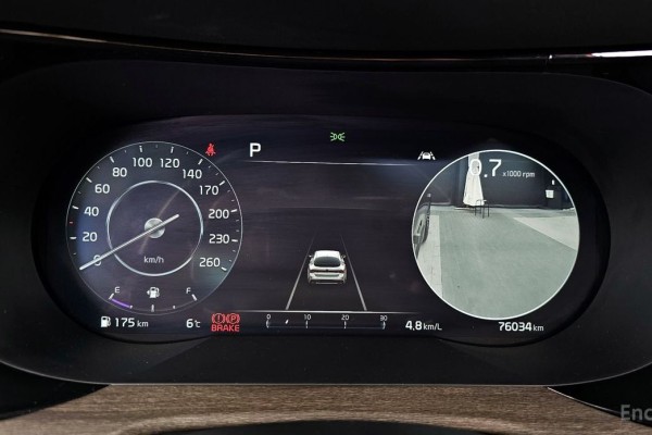 2021 Kia K5 с пробегом 76 034 км