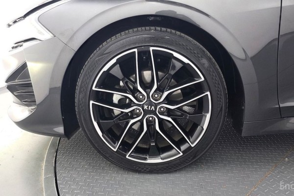 2021 Kia K5 с пробегом 42 359 км