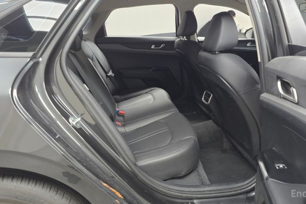 2021 Kia K5 с пробегом 31 262 км