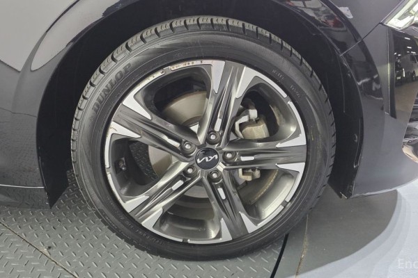 2022 Kia K5 с пробегом 51 953 км