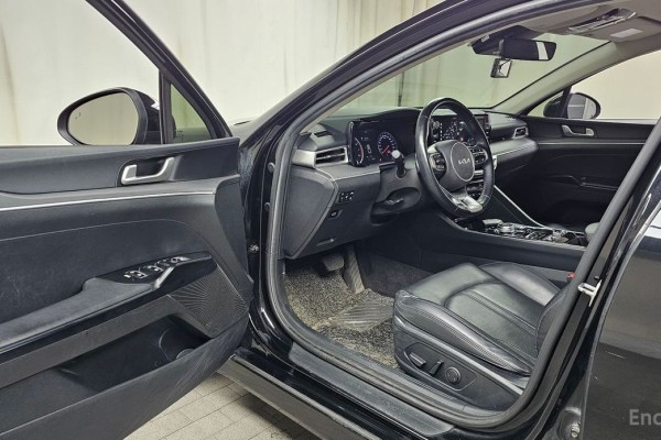 2022 Kia K5 с пробегом 130 327 км