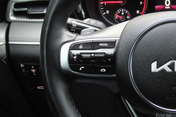 2021 Kia K5 с пробегом 80 271 км