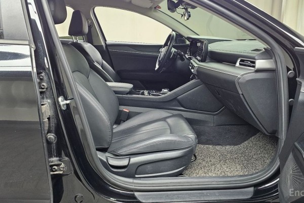 2022 Kia K5 с пробегом 130 327 км