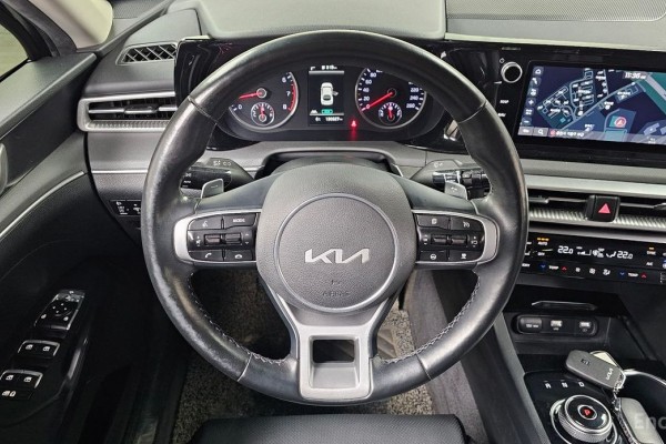 2022 Kia K5 с пробегом 130 327 км