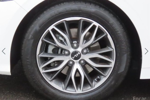 2021 Kia K5 с пробегом 80 271 км