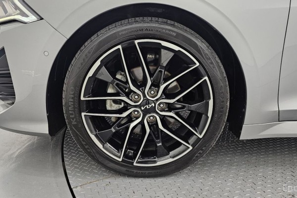 2021 Kia K5 с пробегом 55 182 км