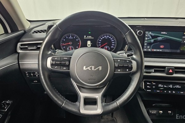 2022 Kia K5 с пробегом 109 964 км