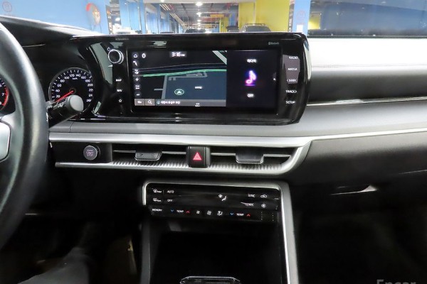 2021 Kia K5 с пробегом 93 436 км