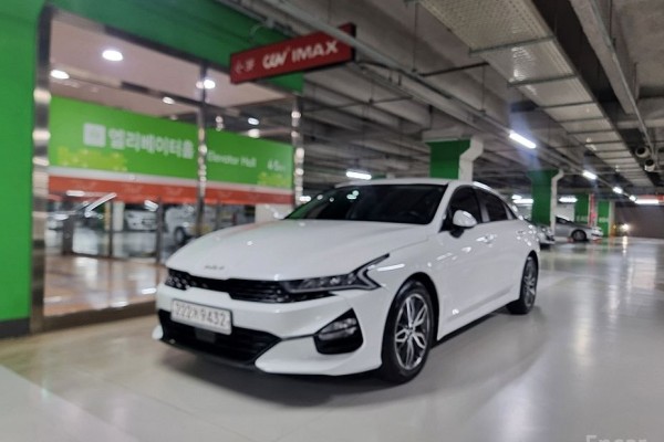 2022 Kia K5 с пробегом 104 647 км