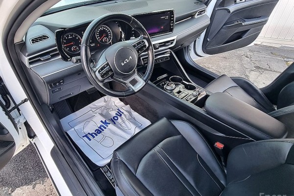 2022 Kia K5 с пробегом 104 647 км