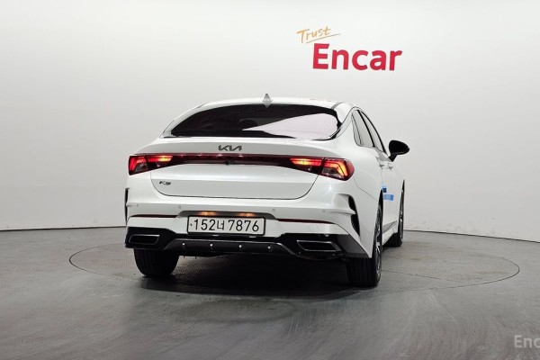 2022 Kia K5 с пробегом 76 253 км