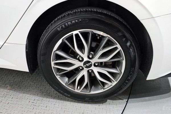 2022 Kia K5 с пробегом 76 253 км