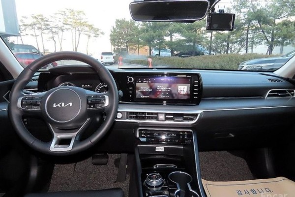 2022 Kia K5 с пробегом 32 651 км