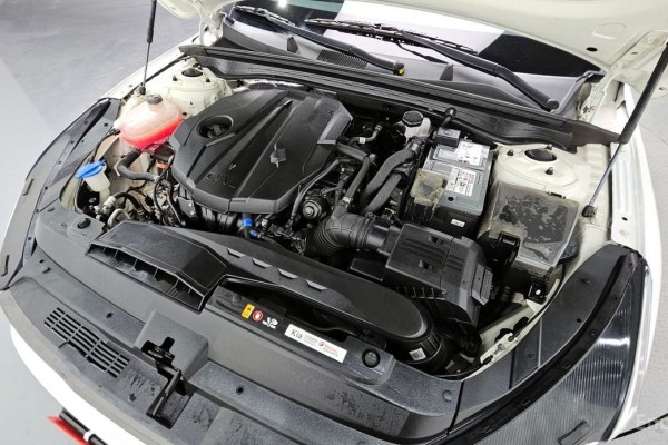 2022 Kia K5 с пробегом 76 253 км