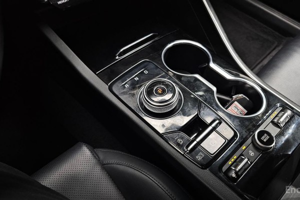 2022 Kia K5 с пробегом 76 253 км