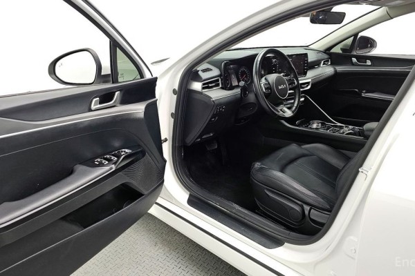 2022 Kia K5 с пробегом 76 253 км