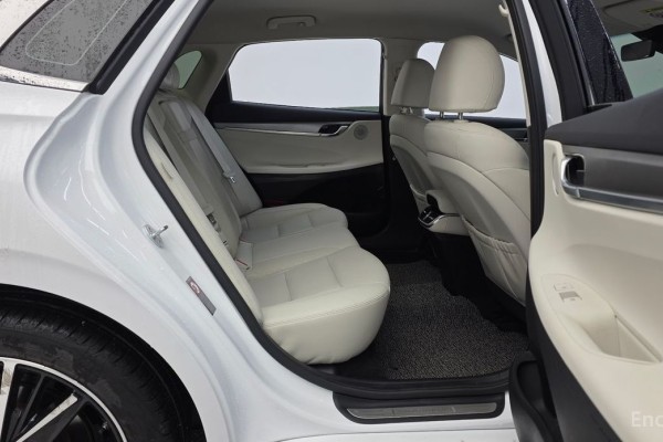 2022 Hyundai Grandeur с пробегом 47 938 км