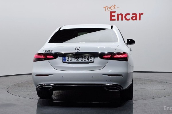 2021 Mercedes-Benz E-Класс с пробегом 67 701 км