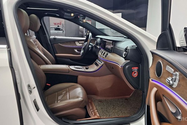 2021 Mercedes-Benz E-Класс с пробегом 67 701 км