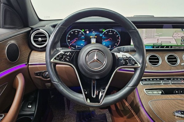 2021 Mercedes-Benz E-Класс с пробегом 67 701 км